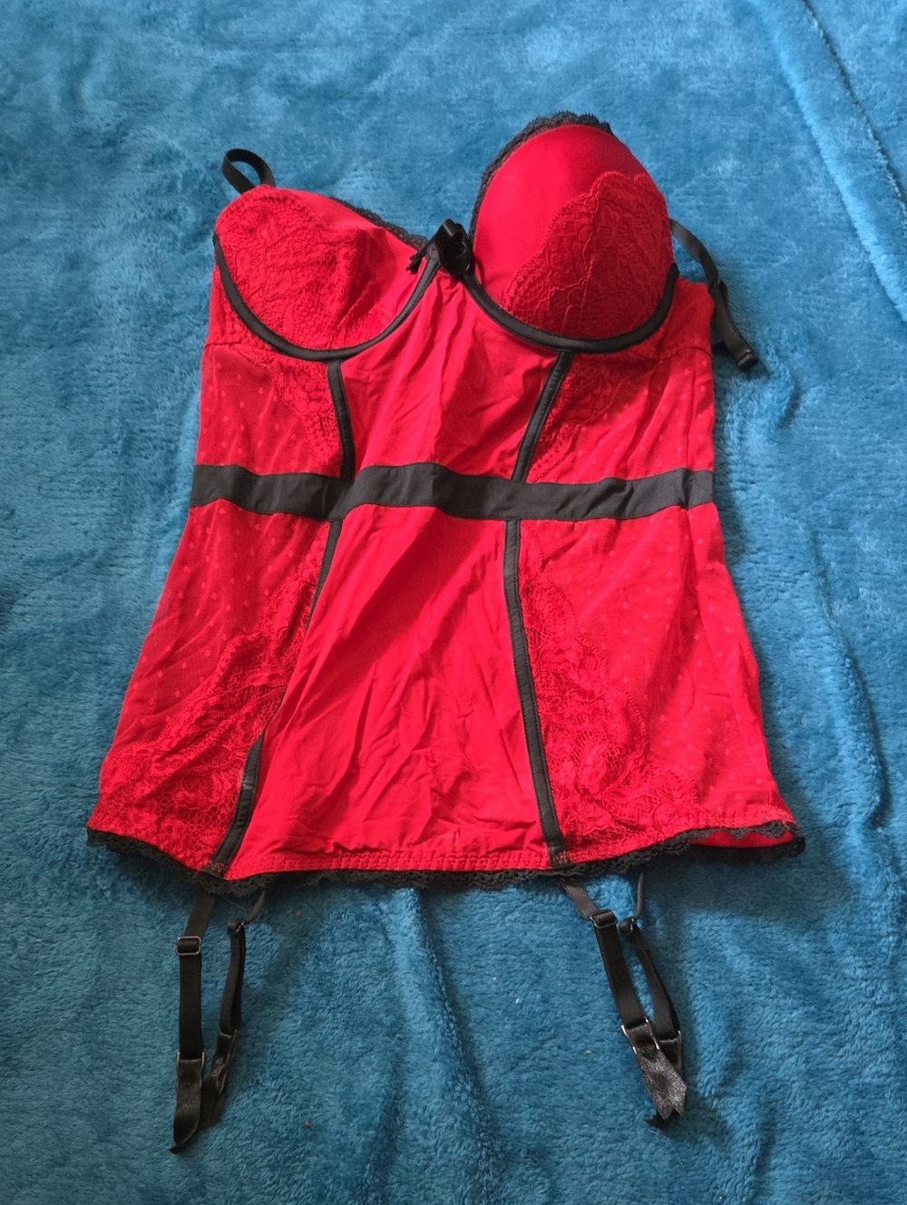 NWOT La SENZA Red Lace Bustier with Black Trim